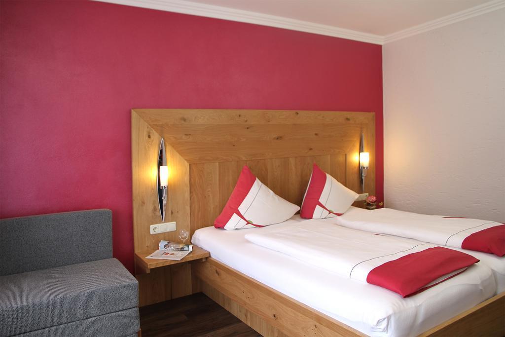 Gasthof-Hotel Dilger Rattenberg Chambre photo